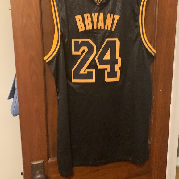 Mamba Graphic Jersey tank with snake print graphic 😍😍😍 - Picture 6 of 9